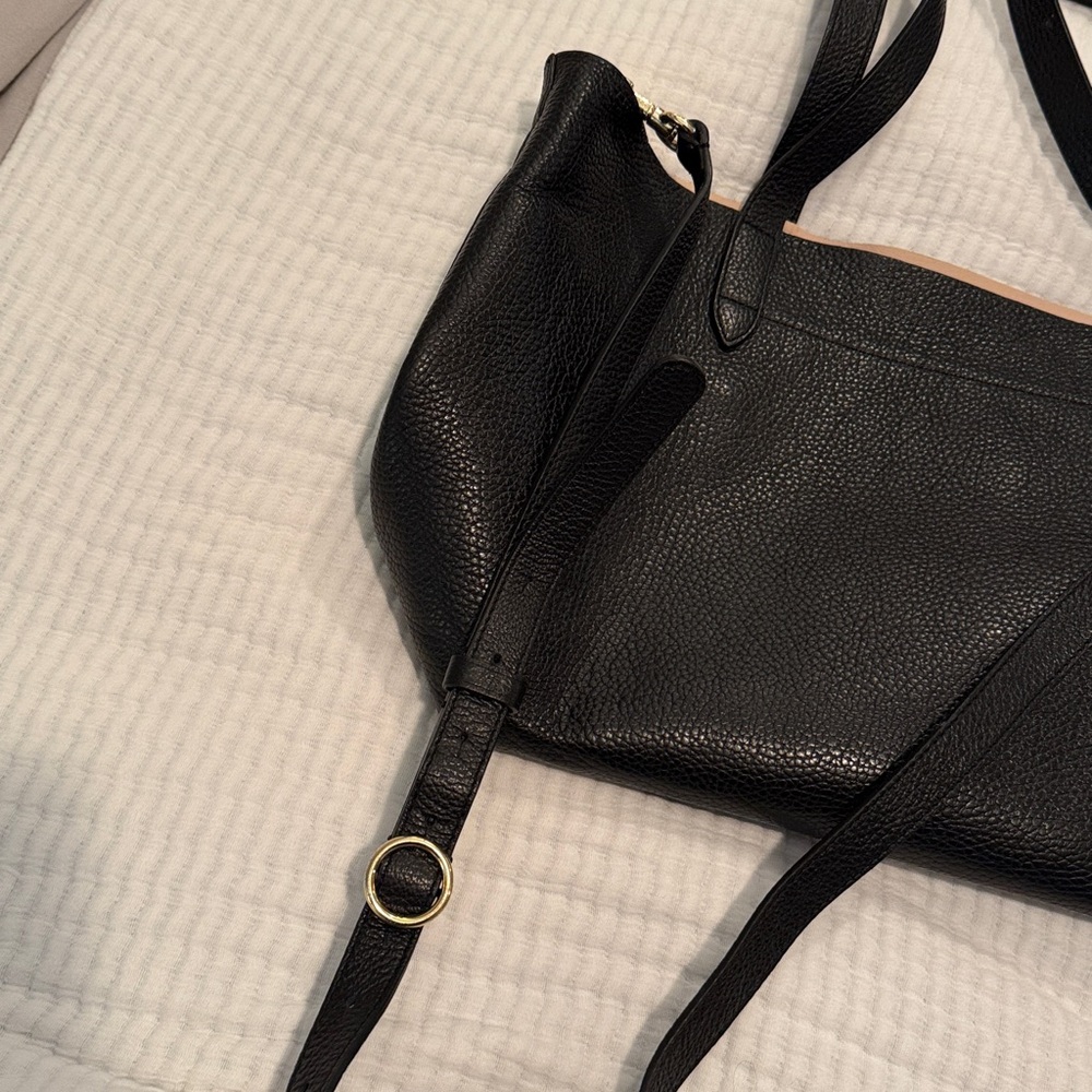 Elegant Black CUYANA Leather Tote Bag w/ crossbody strap - Picture 9 of 10